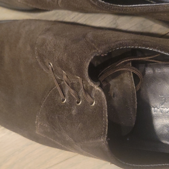 Salvatore Ferragamo men\'s brown Suede shoes size 10 great condition used main image 4